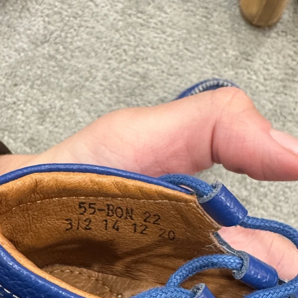 Venettini Kids Blue Hard Sole Moccasins with White Stitching and Laces size 6
